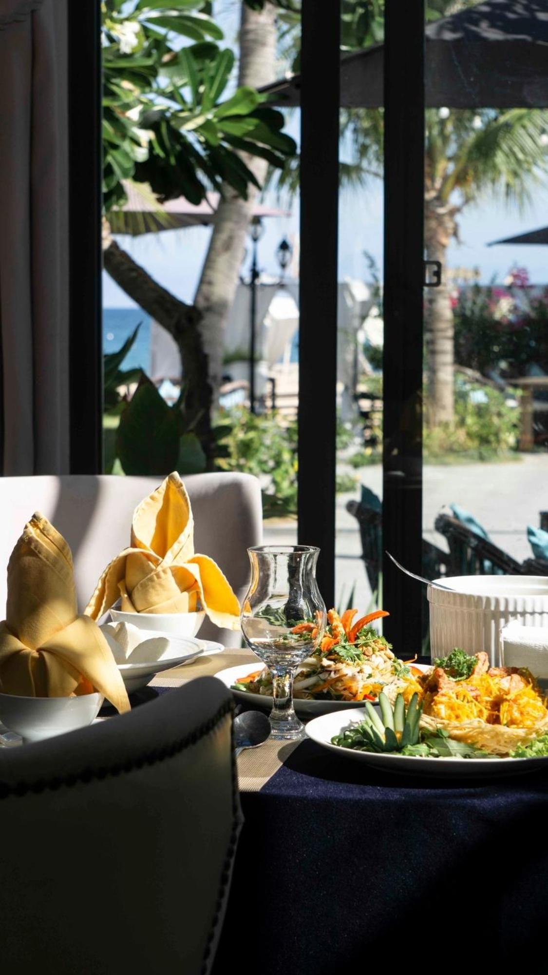 Seaside Boutique Resort Quy Nhơn Exterior foto